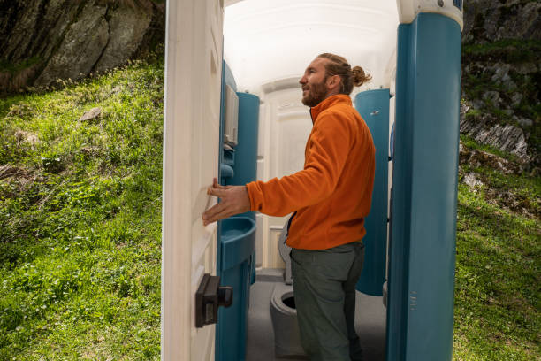Best Portable restroom trailer rental  in Huntington, TX